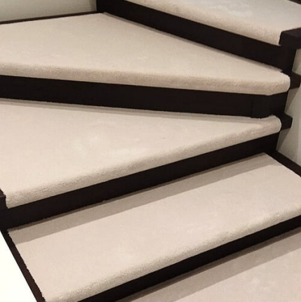 Лестница в квартире на комсомольском проспекте г. Москва