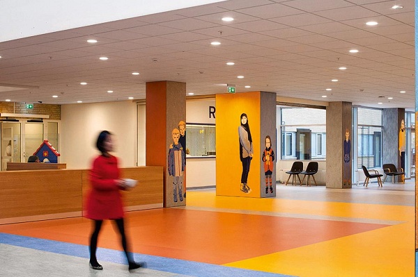 Marmoleum Forbo в интерьере школы